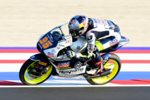 Moto3, Indonésia: Collin Veijer fecha o dia em primeiro thumbnail