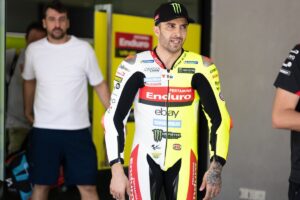 MotoGP, Andrea Iannone ‘Não vou pensar muito, vou apenas pilotar e ver o que acontece’ thumbnail