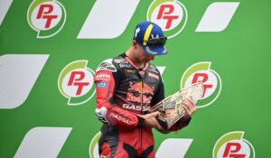 MotoGP, Pedro Acosta (P3): “Foi um duelo e tanto com o Jack (Miller)” thumbnail