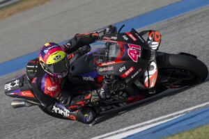 MotoGP, Paolo Bonora (Aprilia): “Temos de aumentar a aderência da moto” thumbnail