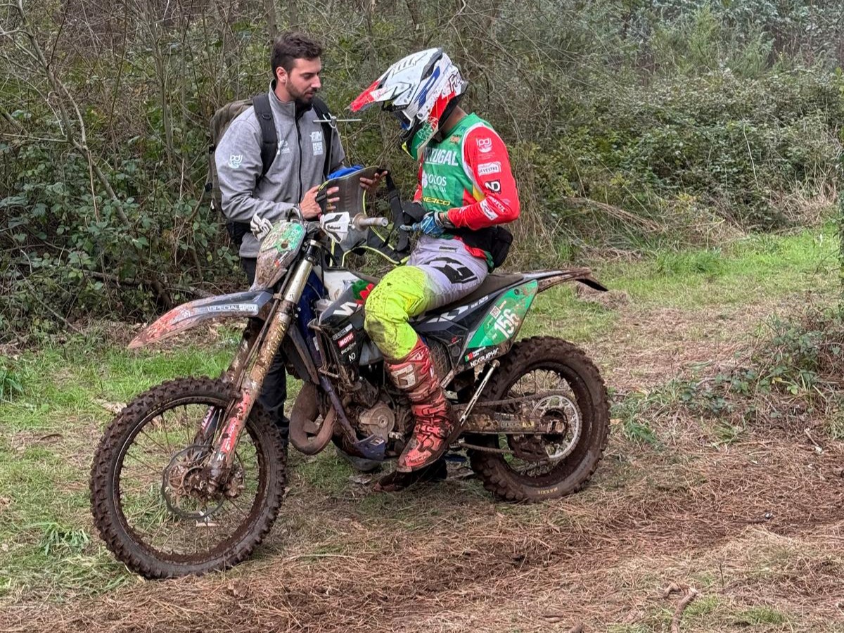 International Six Days Enduro: Começou em Espanha a 98ª edição; Seleção no Top 10 thumbnail