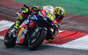 MotoGP, Joan Mir ‘ Forcei demasiado e caí;quis mostrar que estou 100% empenhado’ thumbnail