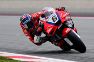 MotoGP, Stefan Bradl sobre a Honda ‘O que importa é o aspeto humano e o respeito’ thumbnail