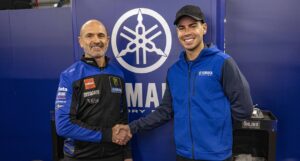 MotoGP: Augusto Fernandez é o piloto de testes oficial da Yamaha Factory Racing em 2025 thumbnail