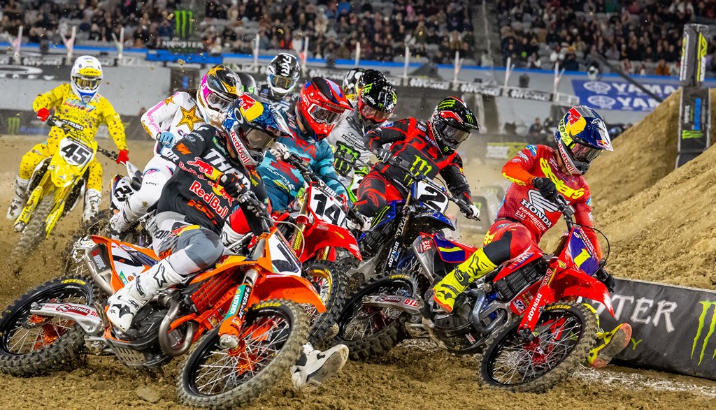 AMA Supercross: Tira-teimas em Anaheim 2 thumbnail