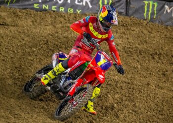 AMA Supercross: Agente dos Lawrence despedido após desvio de fundos
