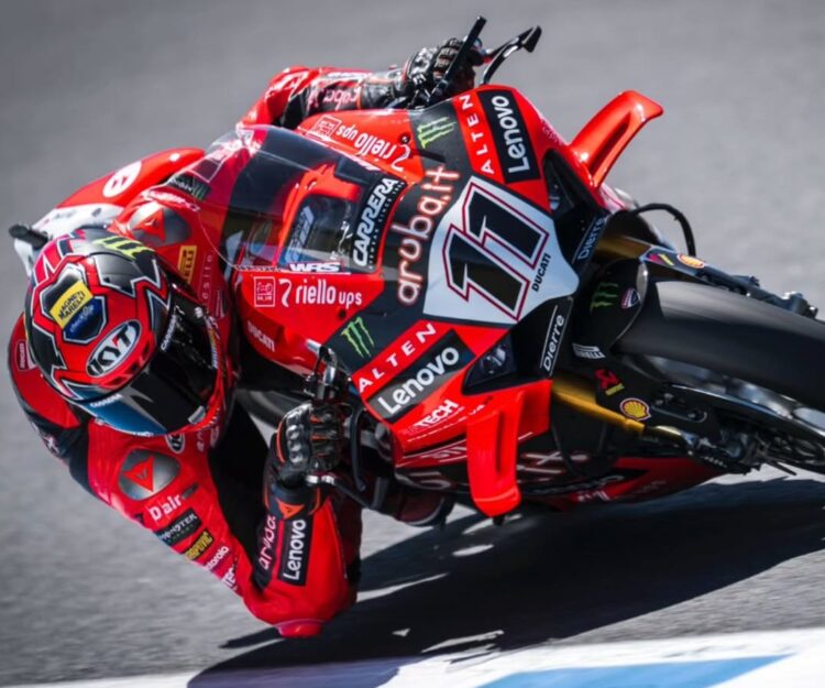 WSBK: Nicolo Bulega liderou primeiro dia de testes em Phillip Island