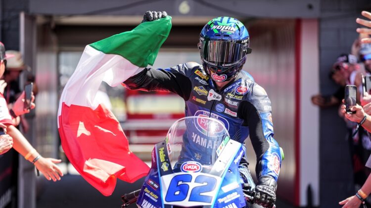 WSSP, Austrália, Corrida 1: Manzi vence na estreia da Yamaha R9