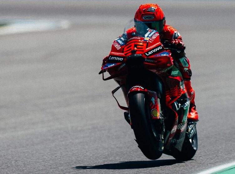 MotoGP: Marc Márquez exímio na FP1 com Zarco a apenas 0.026!