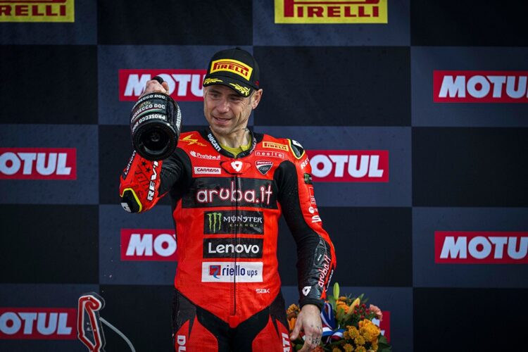 WSBK, Bautista sobre Bulega: “Pode ficar tranquilo, é atualmente o melhor piloto”