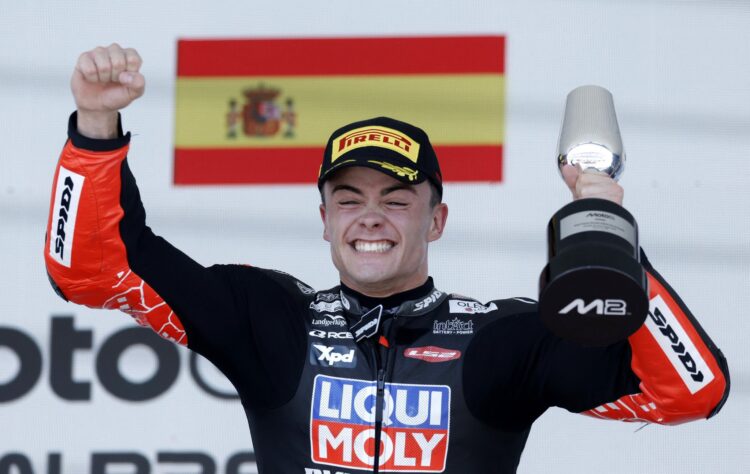 Moto2, Corrida: Domínio avassalador de Manuel Gonzalez