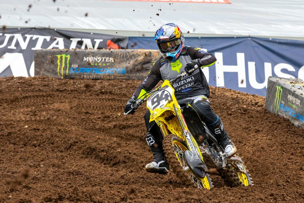 AMA Supercross: Participação de Ken Roczen em Denver em risco thumbnail