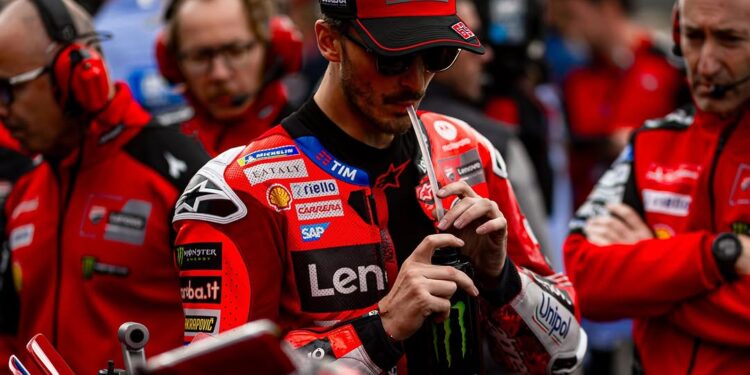 MotoGP: Francesco Bagnaia admite que é a primeira vez que a GP25 “não é competitiva”