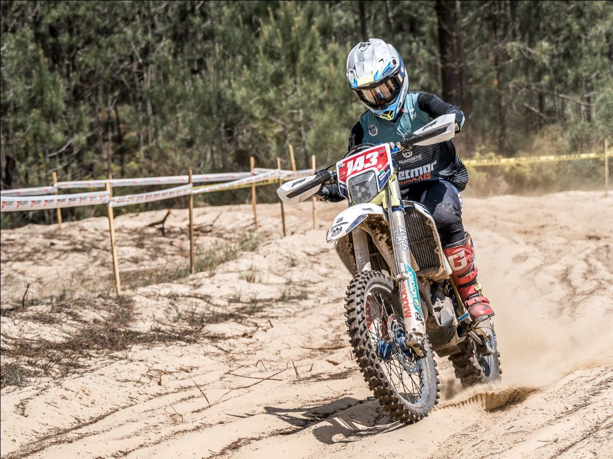 CN Enduro: Joana Gonçalves regressou em Alcobaça depois de lesão sofrida no Mundial thumbnail