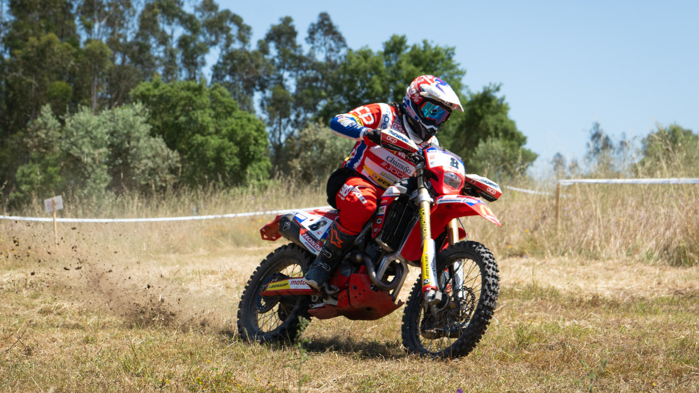 CNTT: Team Bianchi Prata Honda em grande no Raid da Ferraria thumbnail