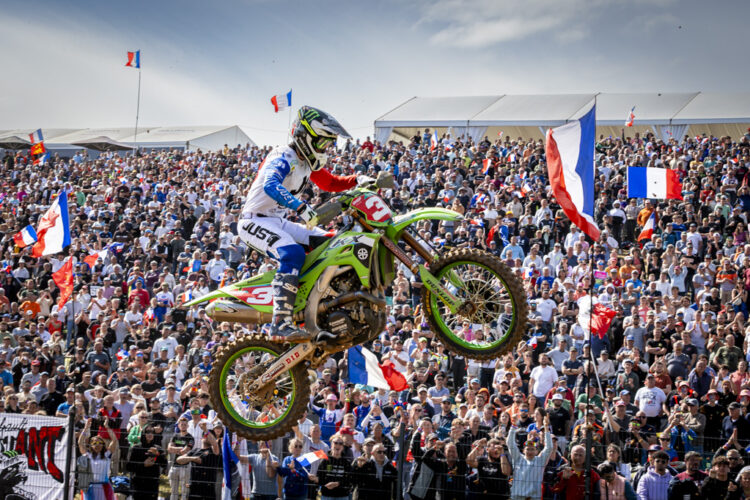 MXGP: Piloto da “casa” Romain Febvre vence em Ernée numa luta intensa com Lucas Coenen