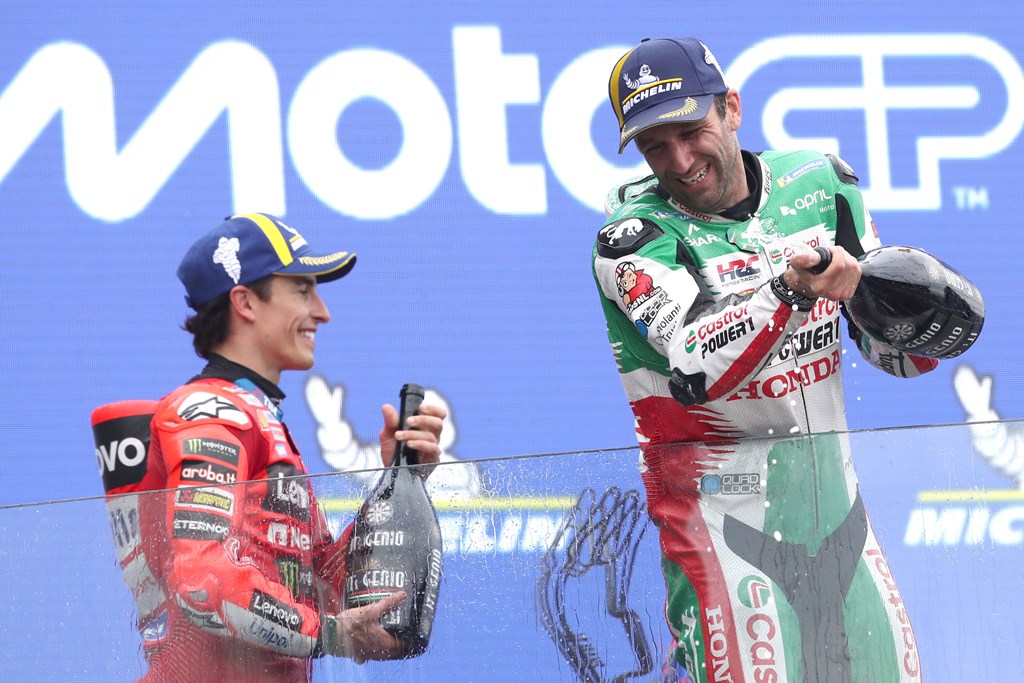 MotoGP, Johann Zarco: “Uma vitória “mágica, a cereja no topo do bolo” thumbnail