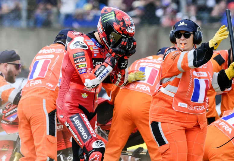 MotoGP, Pecco Bagnaia: “Quando não se sente a frente, acidentes como este podem acontecer” thumbnail