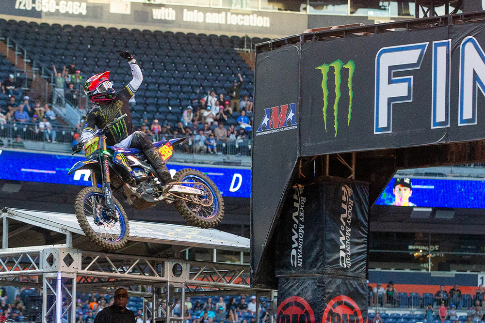 AMA Supercross: Deegan consagra-se campeão da Costa Oeste 250 thumbnail