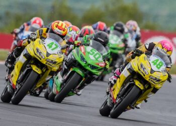 WSSP300 Most, Corrida 1: Garcia conquista primeira vitória em pódio 100% espanhol