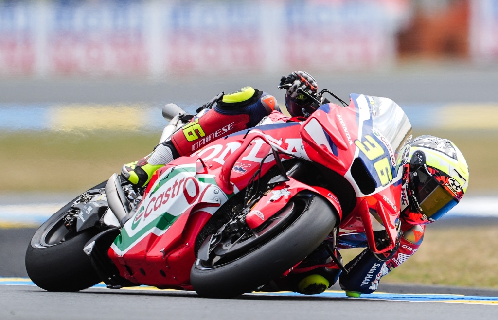 MotoGP, Warm-up: Chuva chegou a Le Mans e Mir foi o mais rápido thumbnail