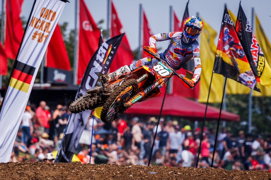 MX2 Alemanha: Andrea Adamo vence e lidera o mundial thumbnail