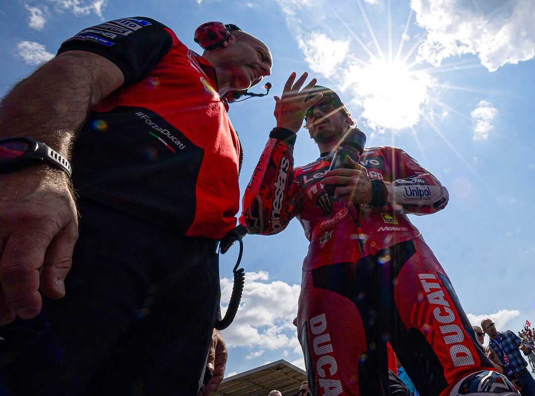 MotoGP: Ducati revela mais detalhes do problema eletrónico com Bagnaia thumbnail