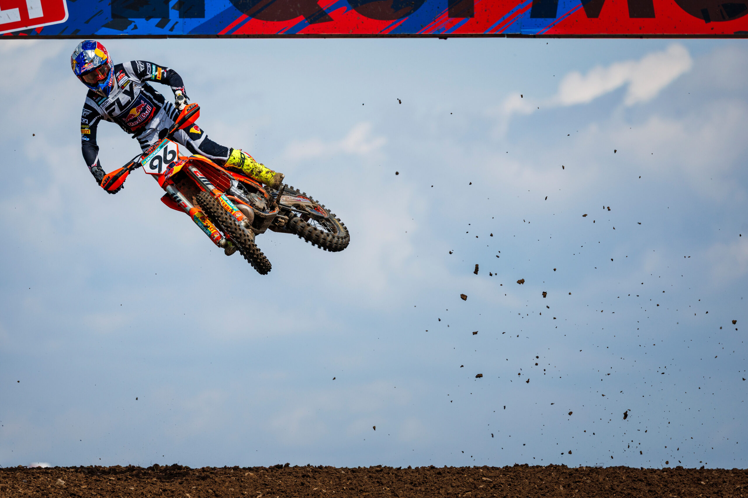 MXGP: Lucas Coenen implacável na Finlândia aproxima-se do líder thumbnail