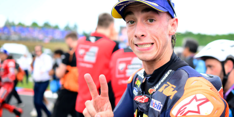 MotoGP: Acosta diz “não” a Valentino Rossi