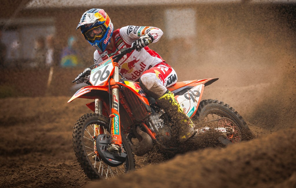 MXGP: Triunfo de Coenen não ‘apaga’ liderança de Febvre thumbnail